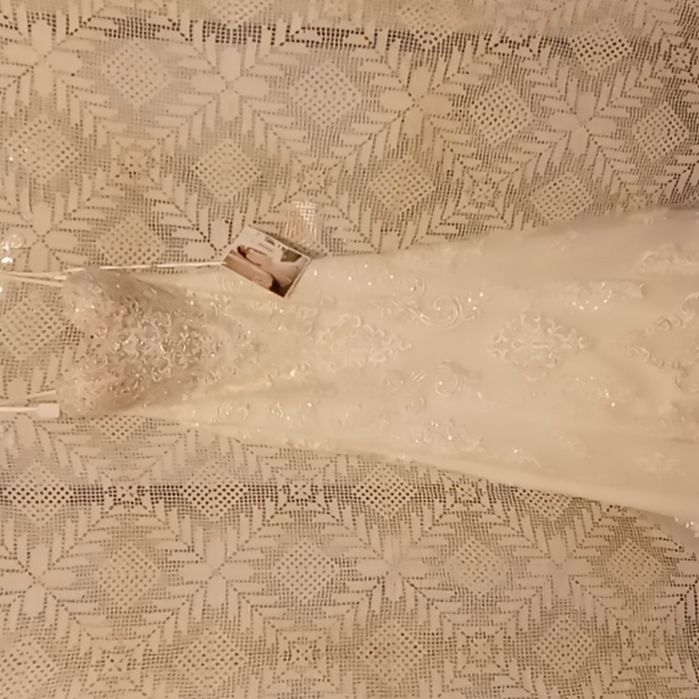 Wedding gown